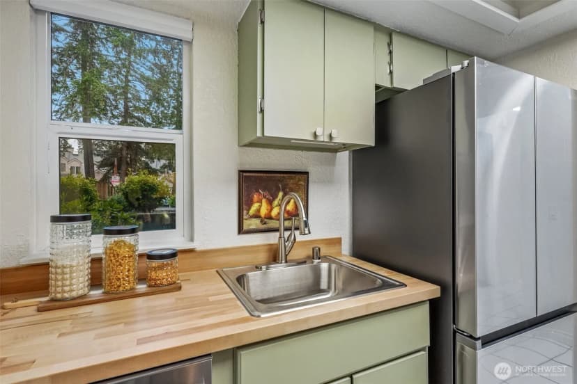 Property photo for 33011 18th Place S #f106, Federal Way photo 10