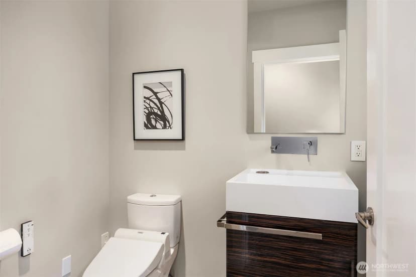 Property photo for 8902 Ne 117th Place, Kirkland photo 14
