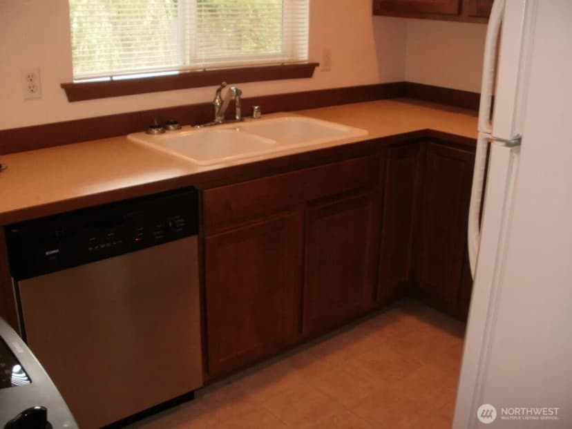 Property photo for 7229 Vandermark Road E, Bonney Lake photo 8