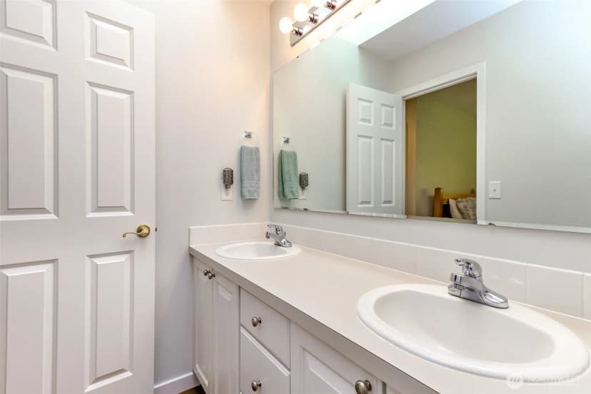 Property photo for 4525 7th Street Se #8, Puyallup photo 13
