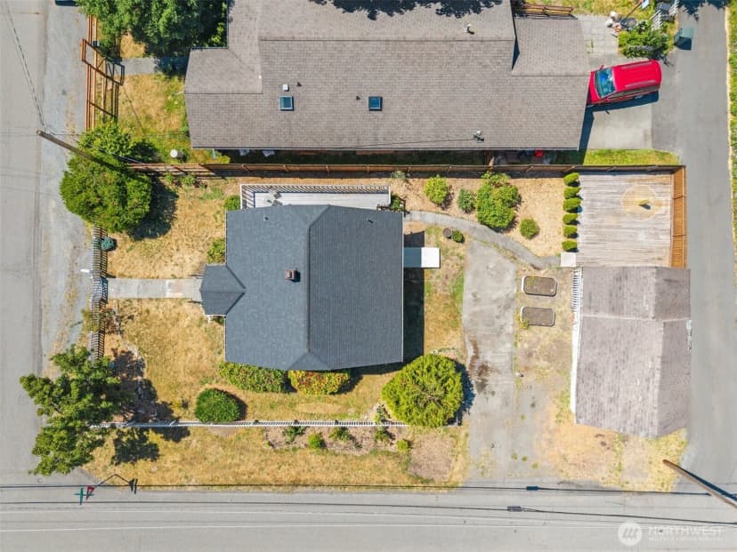 Property photo for 2119 Monroe Avenue, Everett photo 21