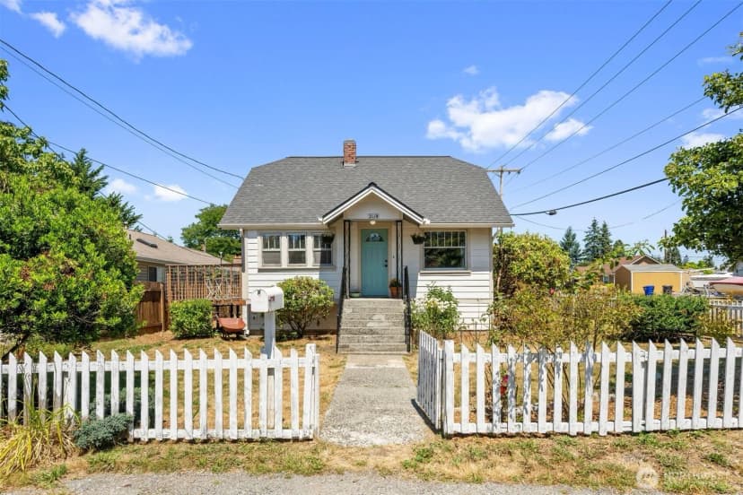 Property photo for 2119 Monroe Avenue, Everett photo 24