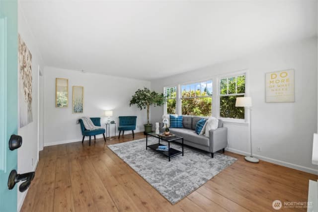 Property photo for 2119 Monroe Avenue, Everett photo 4
