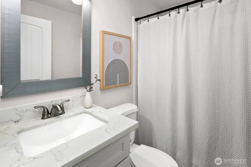 Property photo for 9032 15th Avenue Sw, Seattle photo 10