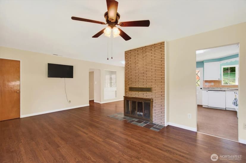 Property photo for 914 Coal Creek Road, Longview photo 11