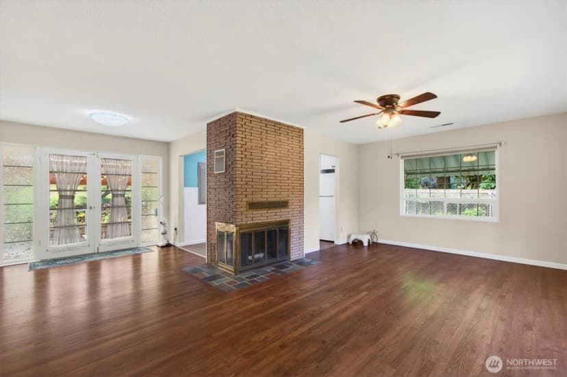 Property photo for 914 Coal Creek Road, Longview photo 10