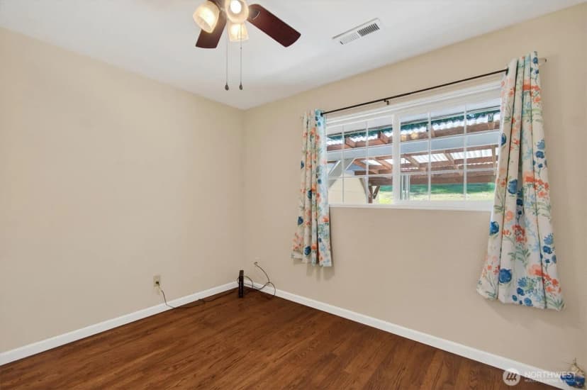 Property photo for 914 Coal Creek Road, Longview photo 23