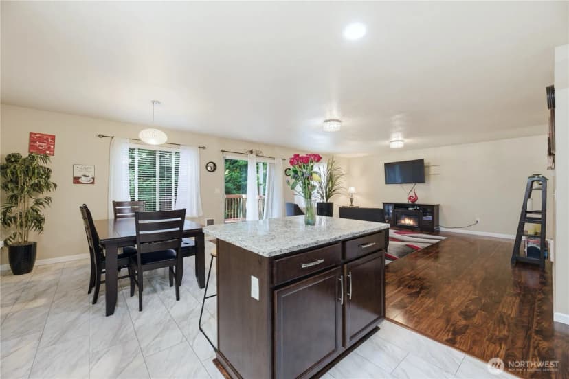 Property photo for 2231 Se Kelby Circle, Port Orchard photo 8