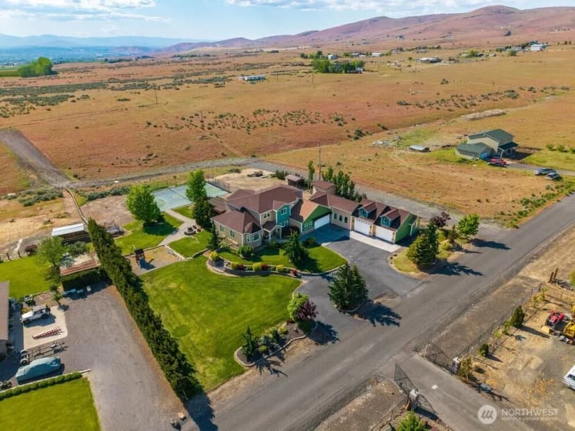 Property photo for 500 Saint Hilarire Road, Yakima photo 30