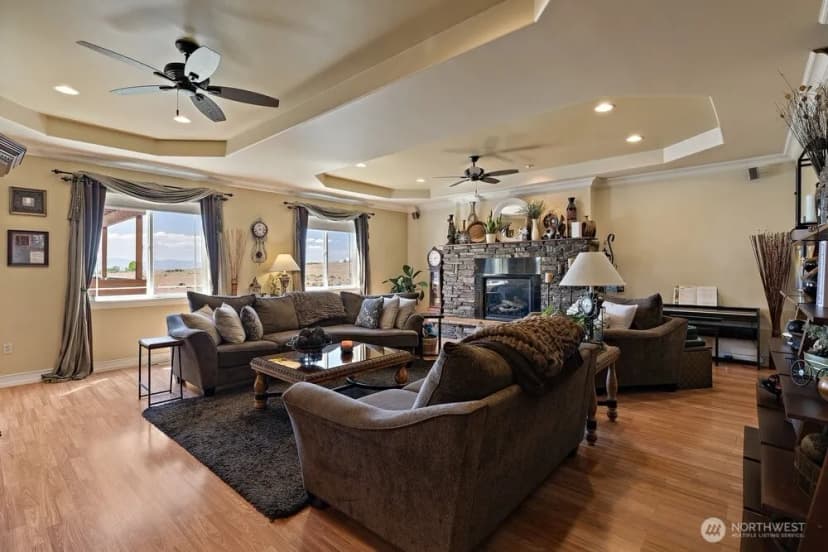 Property photo for 500 Saint Hilarire Road, Yakima photo 4