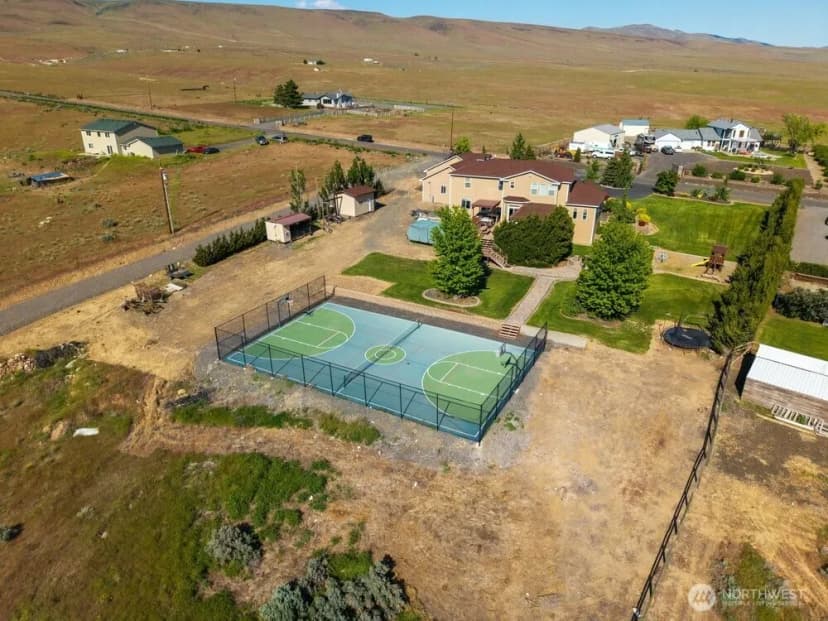 Property photo for 500 Saint Hilarire Road, Yakima photo 29