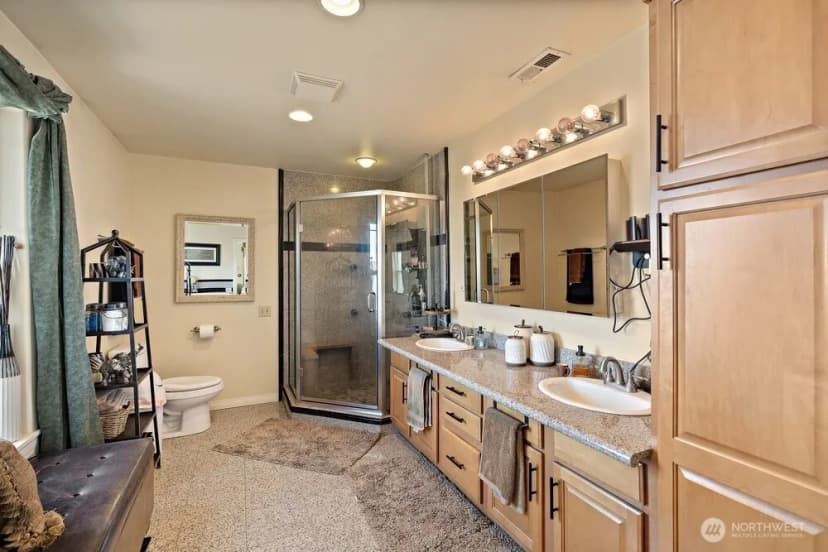 Property photo for 500 Saint Hilarire Road, Yakima photo 12