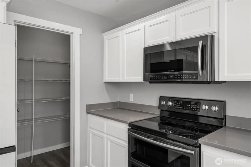 Property photo for 7249 Radius Loop Se, Lacey photo 11