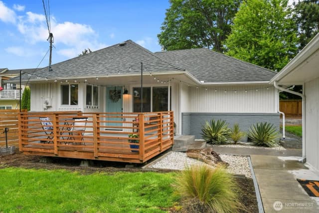 Property photo for 406 Prospect Avenue, Mukilteo