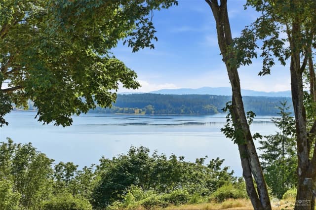 Property photo for 946 7th Court, Fox Island photo 5