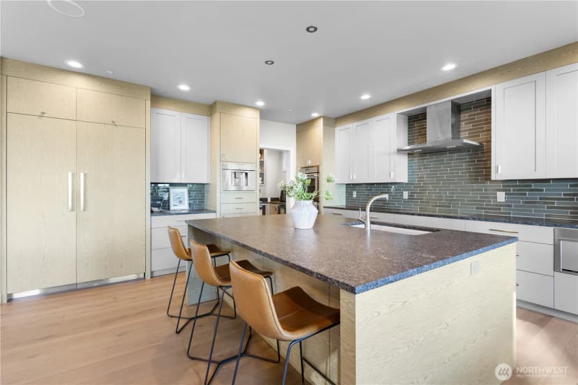 Property photo for 946 7th Court, Fox Island photo 10