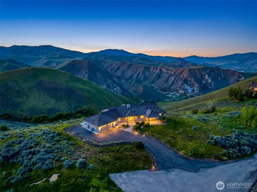 Property photo for 500 Connery Road, Wenatchee