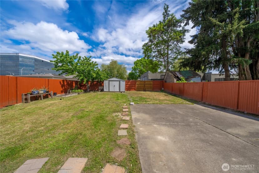 Property photo for 516 Pelly Avenue N, Renton photo 9