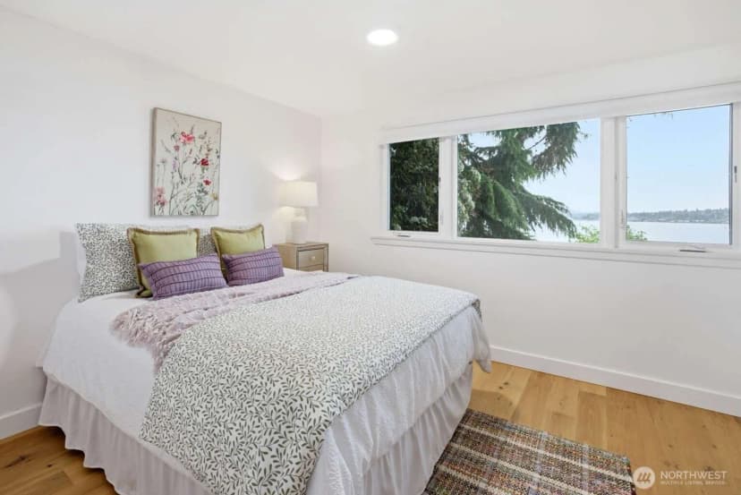 Property photo for 2514 Shoreland Drive S, Seattle photo 28