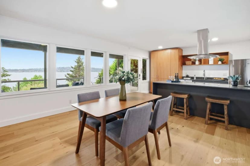 Property photo for 2514 Shoreland Drive S, Seattle photo 29