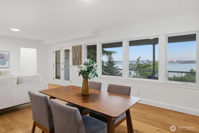 Property photo for 2514 Shoreland Drive S, Seattle photo 34