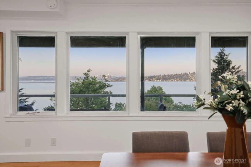 Property photo for 2514 Shoreland Drive S, Seattle photo 35