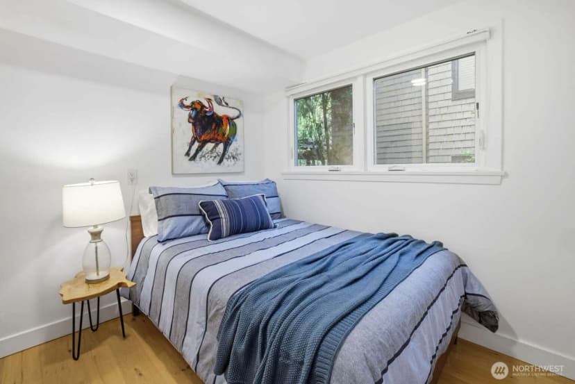 Property photo for 2514 Shoreland Drive S, Seattle photo 26