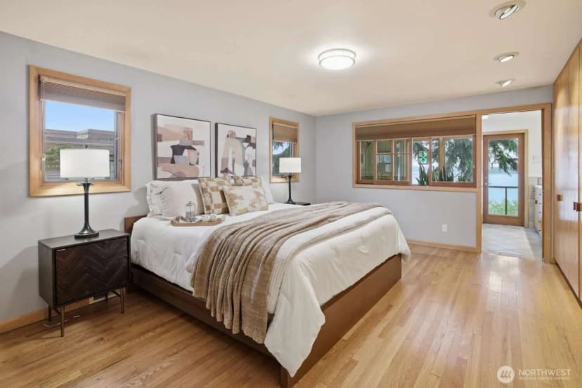 Property photo for 2514 Shoreland Drive S, Seattle photo 18