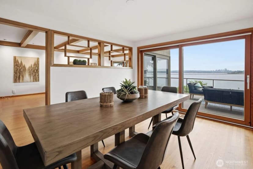 Property photo for 2514 Shoreland Drive S, Seattle photo 10