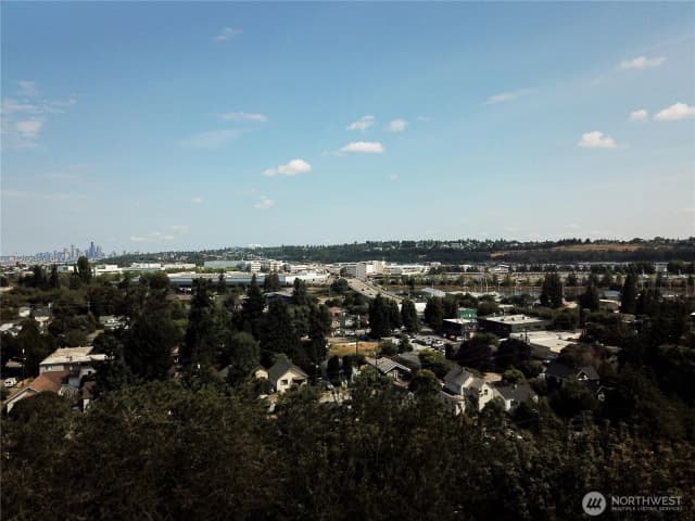 Property photo for 1211 S Trenton Street, Seattle photo 2