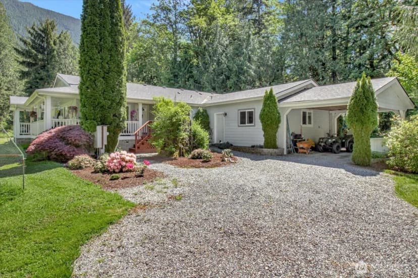 Property photo for 21103 252nd Street Ne, Arlington