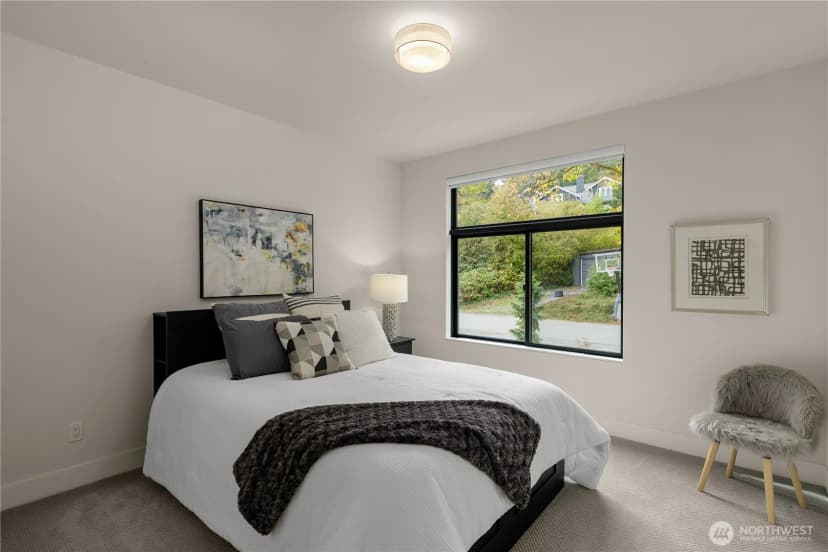 Property photo for 7002 93rd Avenue Se, Mercer Island photo 27