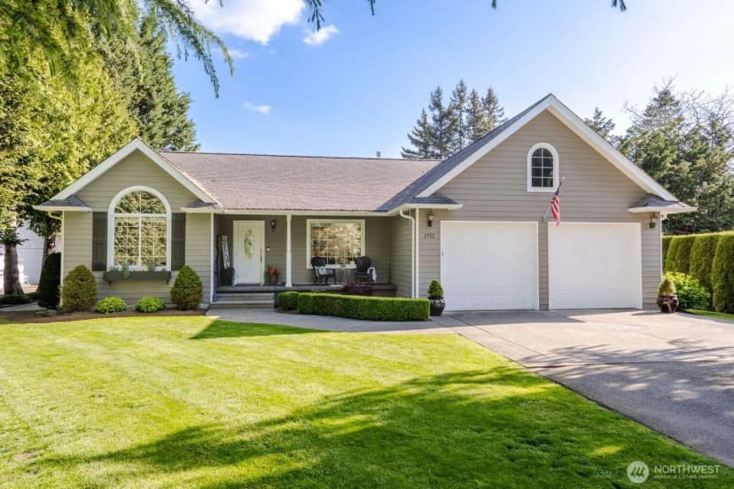 Property photo for 1711 Main Street, Lynden