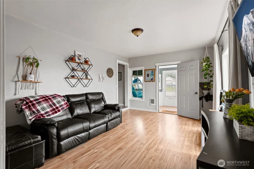 Property photo for 305 N Clark Street, Kittitas photo 8