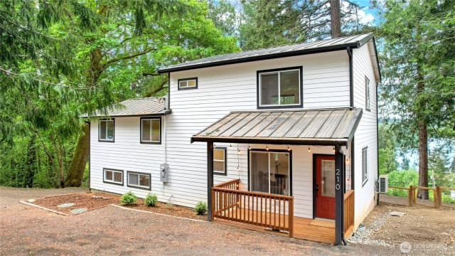 Property photo for 210 E Panorama Drive, Shelton photo 3