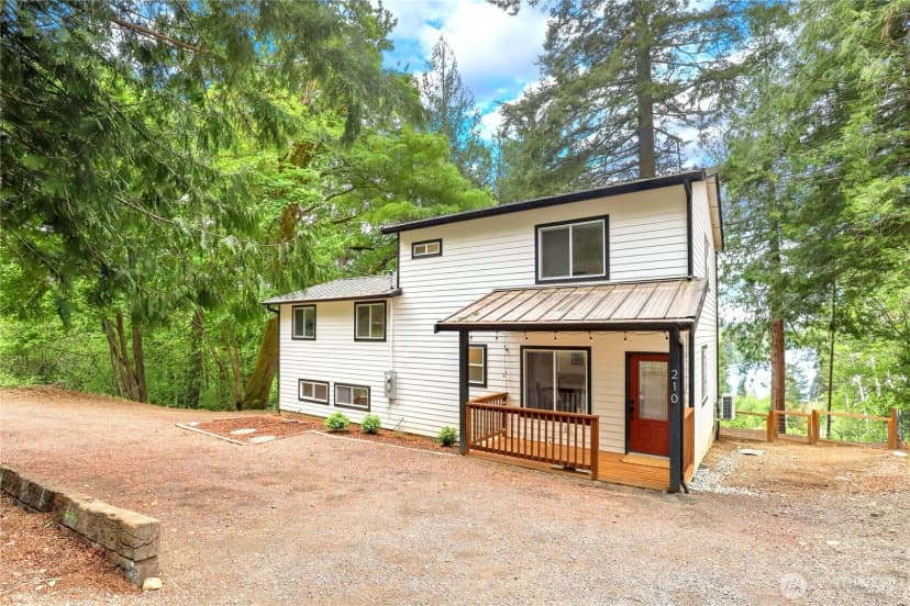 Property photo for 210 E Panorama Drive, Shelton