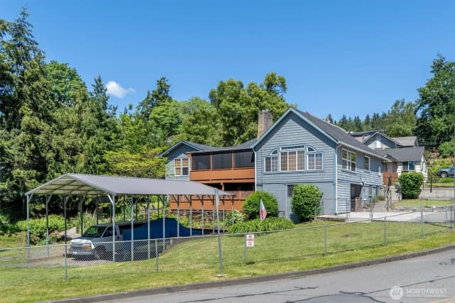 Property photo for 320 China Garden Rd., Kalama