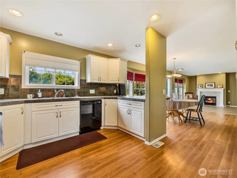 Property photo for 30801 I Street, Ocean Park photo 10