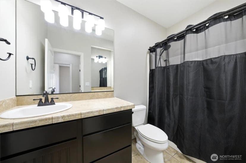 Property photo for 98303 E Ridgeview Drive, Kennewick photo 12