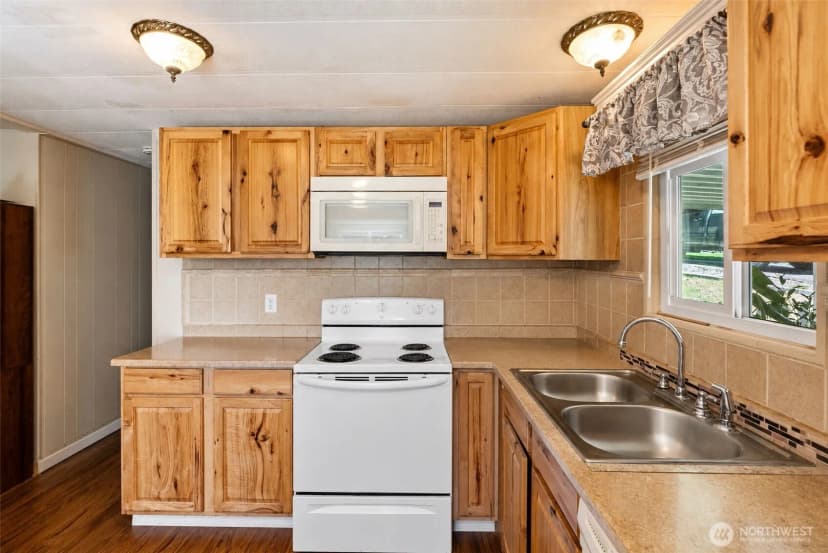Property photo for 16300 Ne State Hwy 305 #31, Poulsbo photo 6