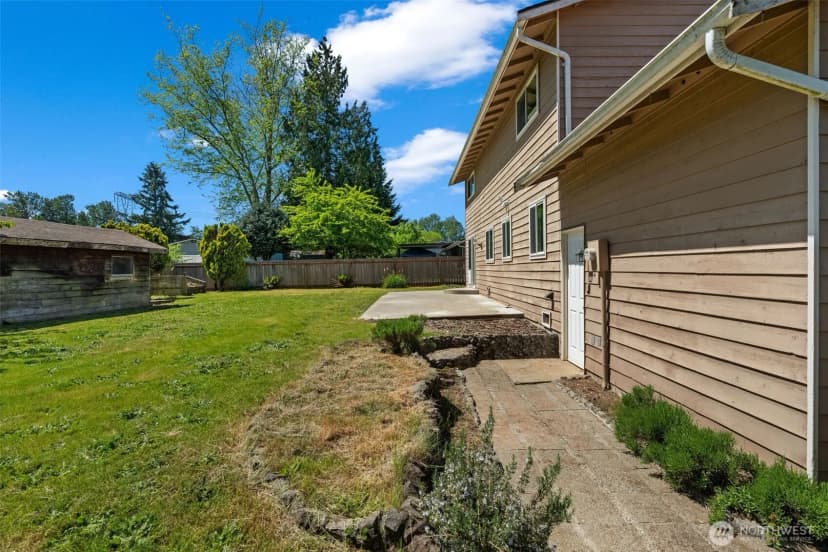 Property photo for 13021 Se 206th Place, Kent photo 39