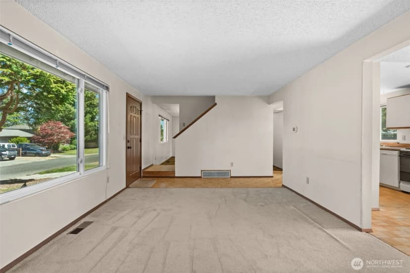 Property photo for 13021 Se 206th Place, Kent photo 9