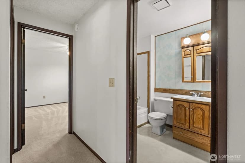 Property photo for 13021 Se 206th Place, Kent photo 19