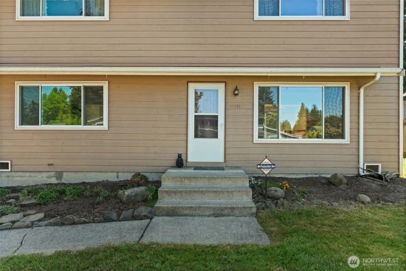 Property photo for 13021 Se 206th Place, Kent photo 4