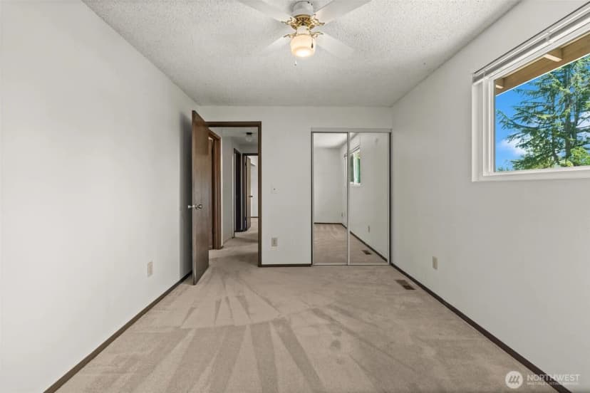 Property photo for 13021 Se 206th Place, Kent photo 25