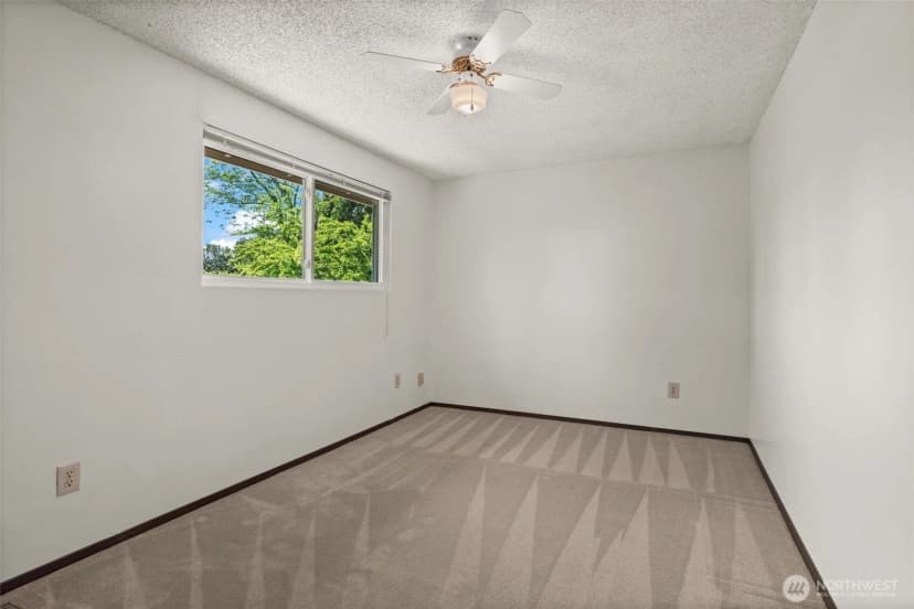 Property photo for 13021 Se 206th Place, Kent photo 23