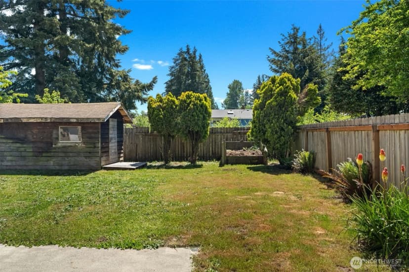 Property photo for 13021 Se 206th Place, Kent photo 37