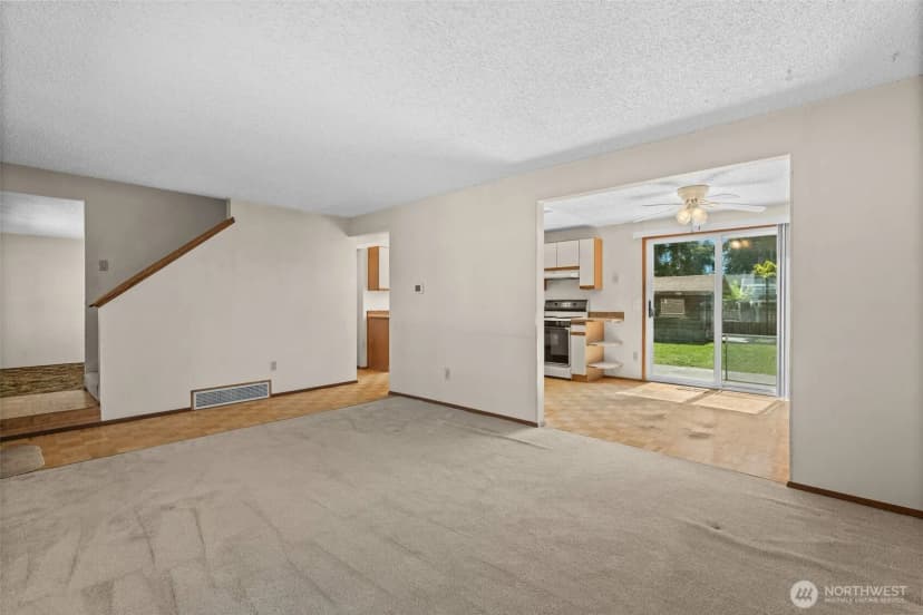 Property photo for 13021 Se 206th Place, Kent photo 10