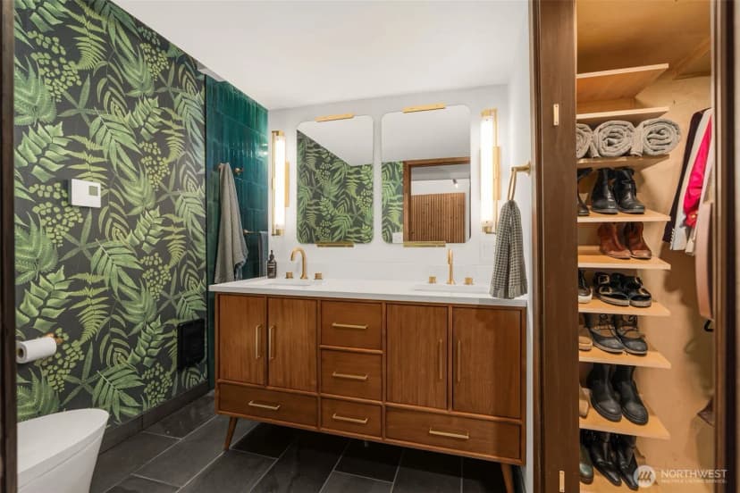 Property photo for 9629 California Avenue Sw, Seattle photo 16