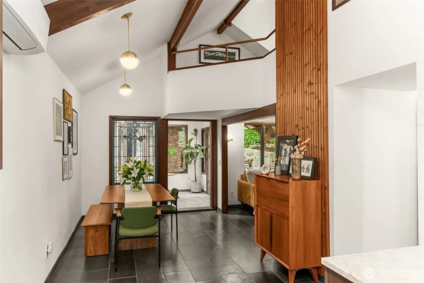 Property photo for 9629 California Avenue Sw, Seattle photo 10